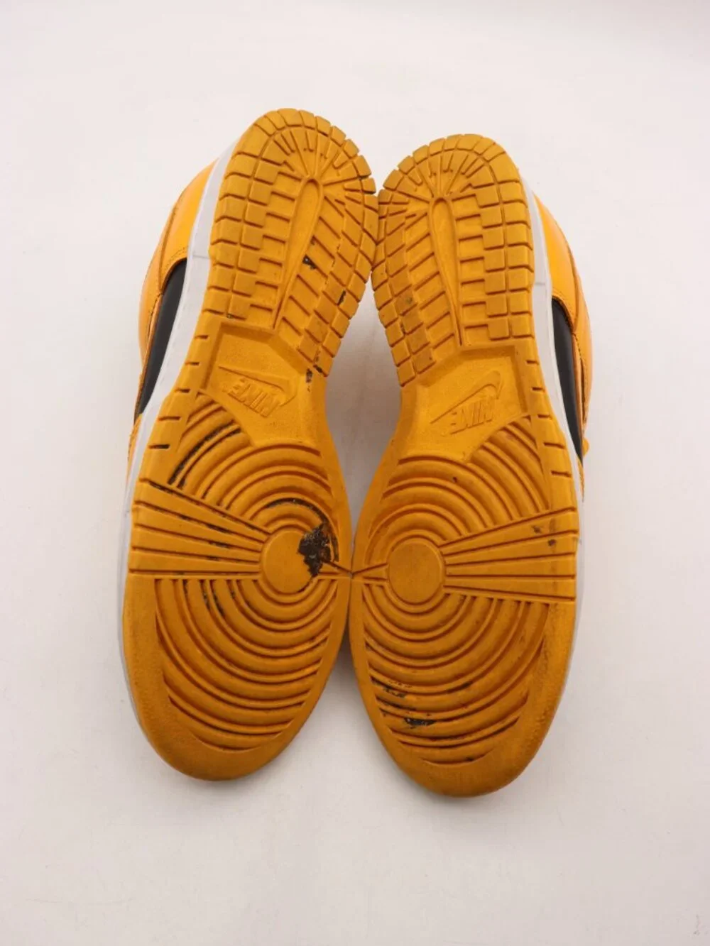 Nike Dunk Men's 11.5 Low Championship Goldenrod Yellow Black Sneakers DD1391-004